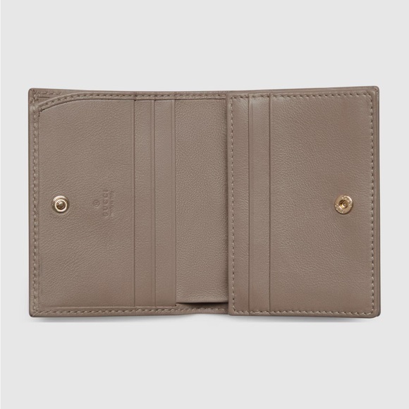 NEW Authentic Gucci Beige Leather Wallet with Gold Logo - Picture 7 of 10